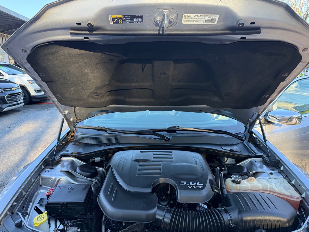 2018 Chrysler 300 Image 41