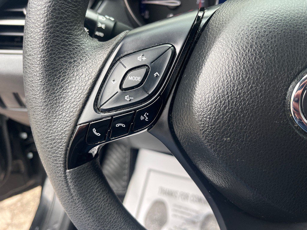 2021 Toyota C-HR Image 11