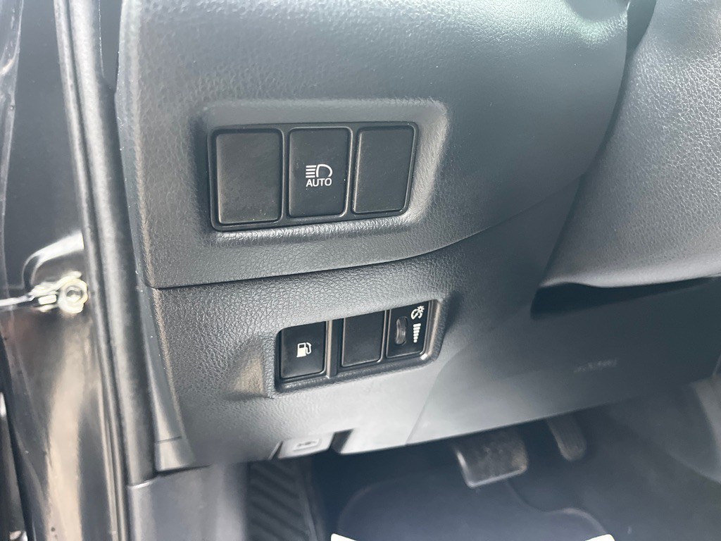 2021 Toyota C-HR Image 21