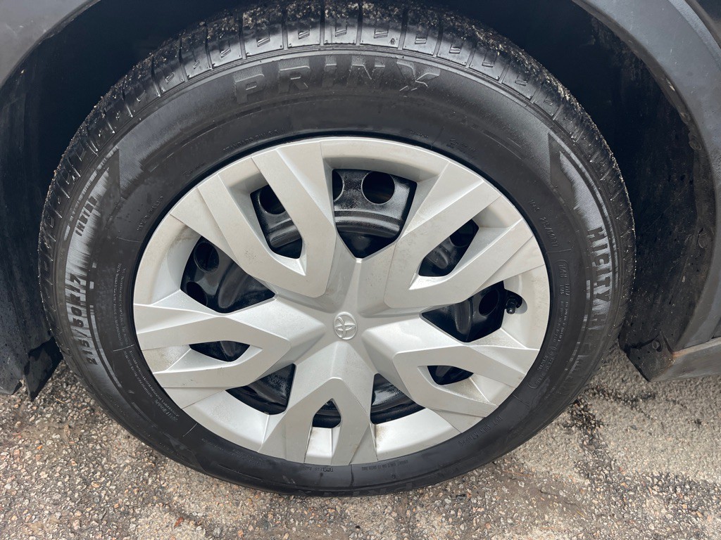 2021 Toyota C-HR Image 26