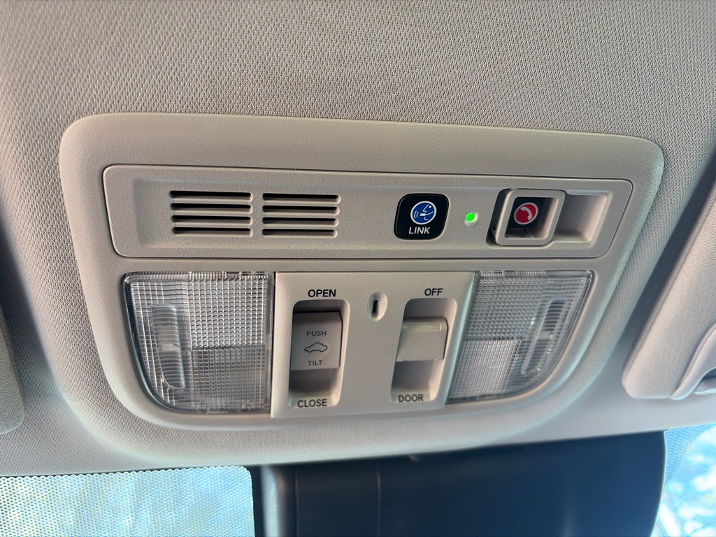 2020 Honda Insight Image 21