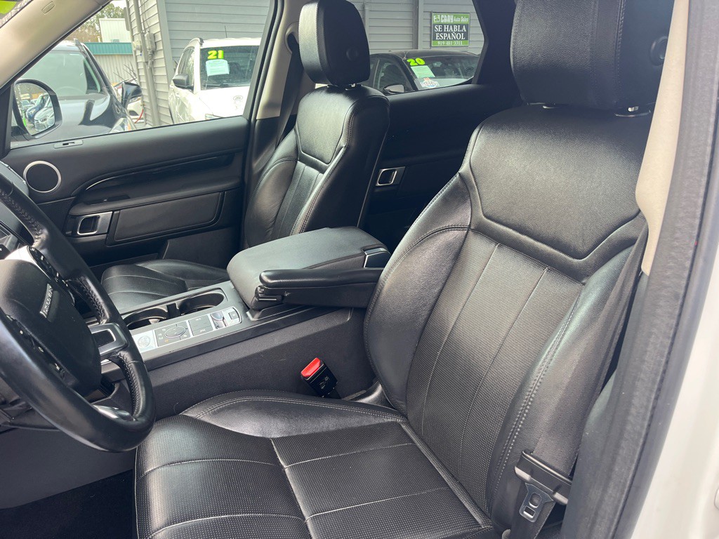 2020 Land Rover Discovery Image 7