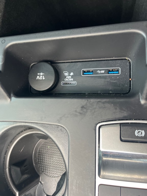 2020 Land Rover Discovery Image 23