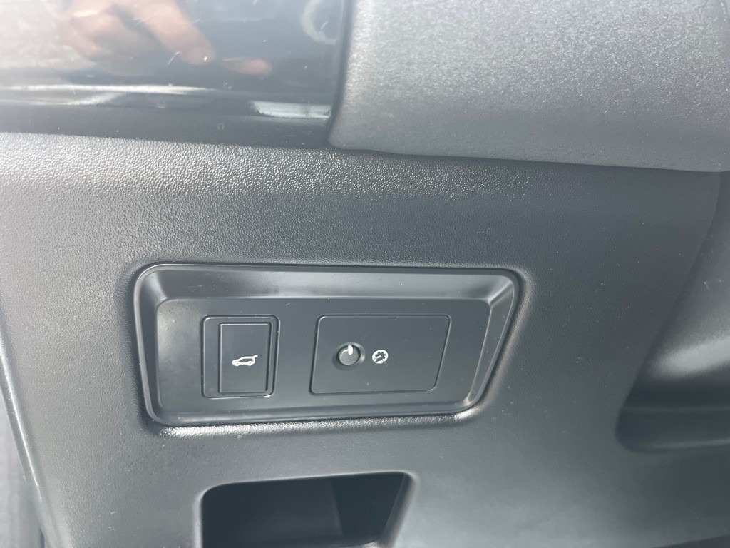 2020 Land Rover Discovery Image 27