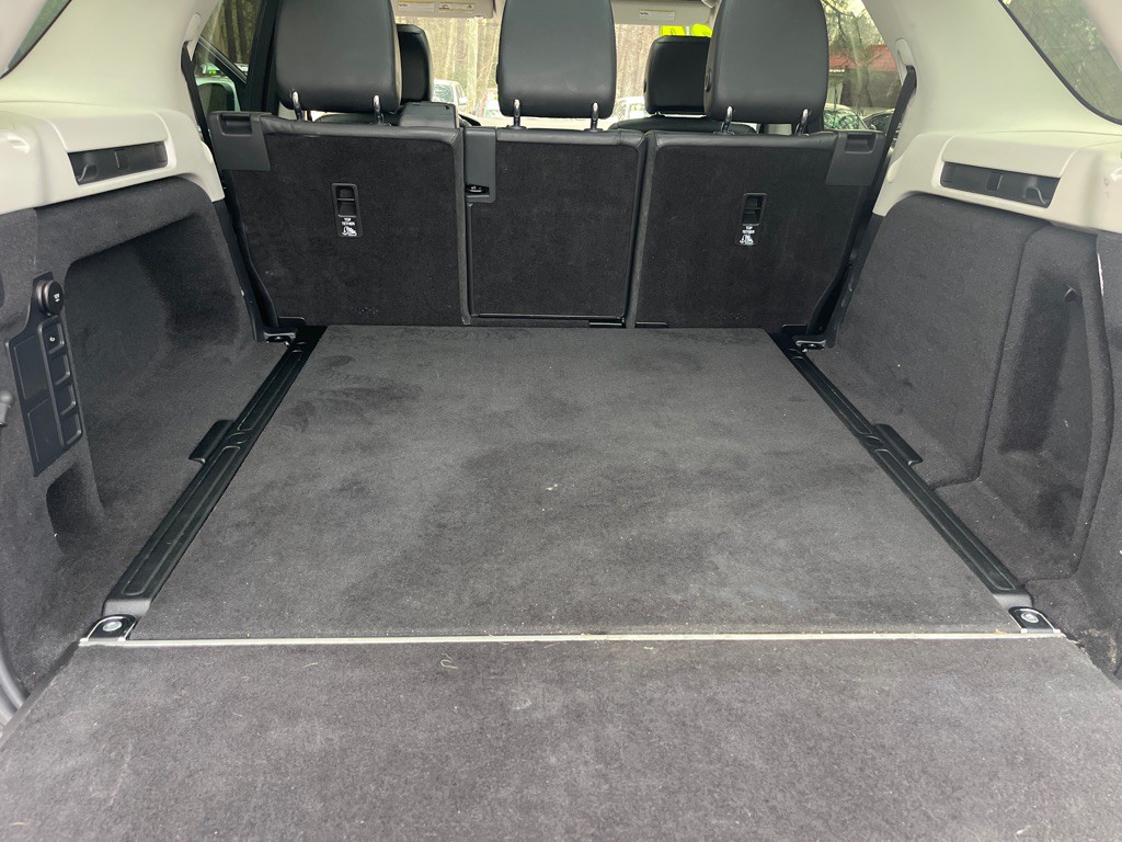 2020 Land Rover Discovery Image 28