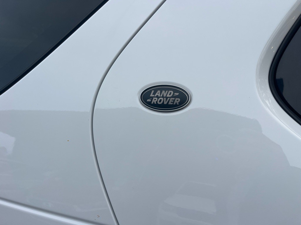 2020 Land Rover Discovery Image 37