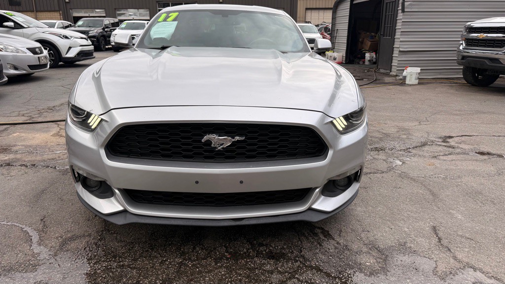 2017 Ford Mustang Image 2