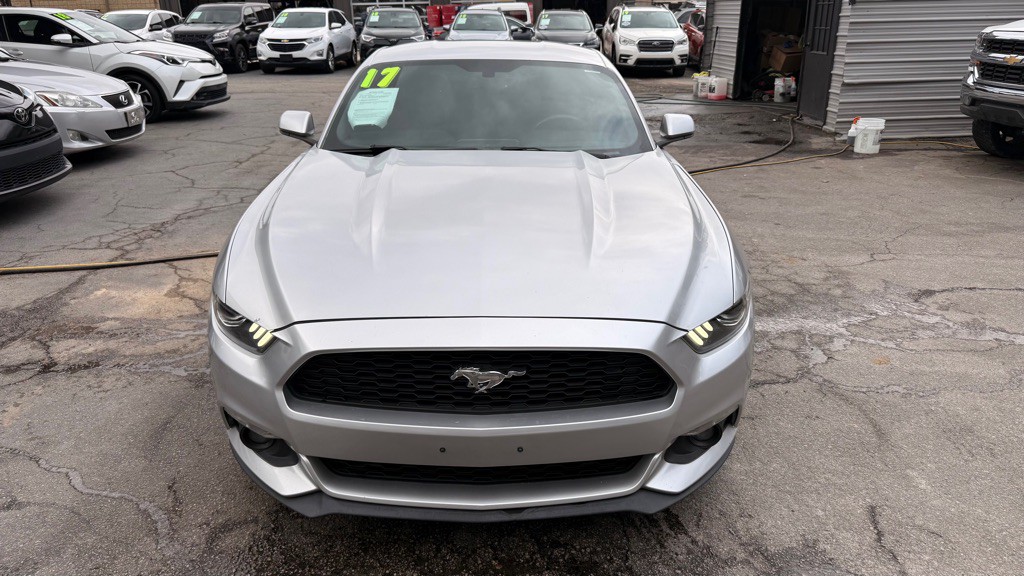 2017 Ford Mustang Image 3