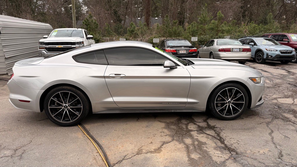 2017 Ford Mustang Image 5
