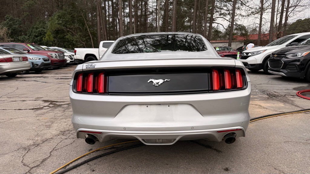 2017 Ford Mustang Image 7
