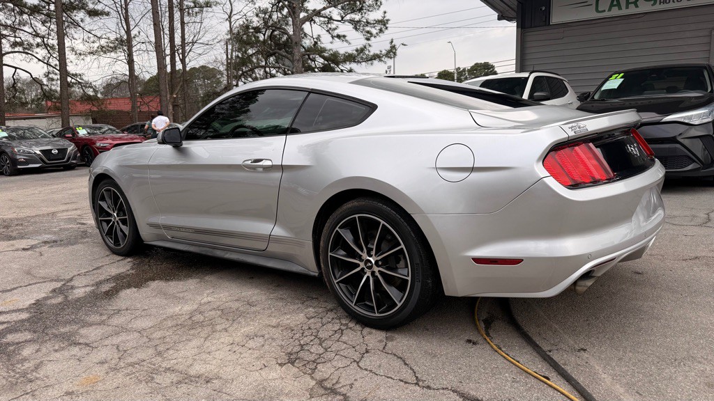 2017 Ford Mustang Image 9