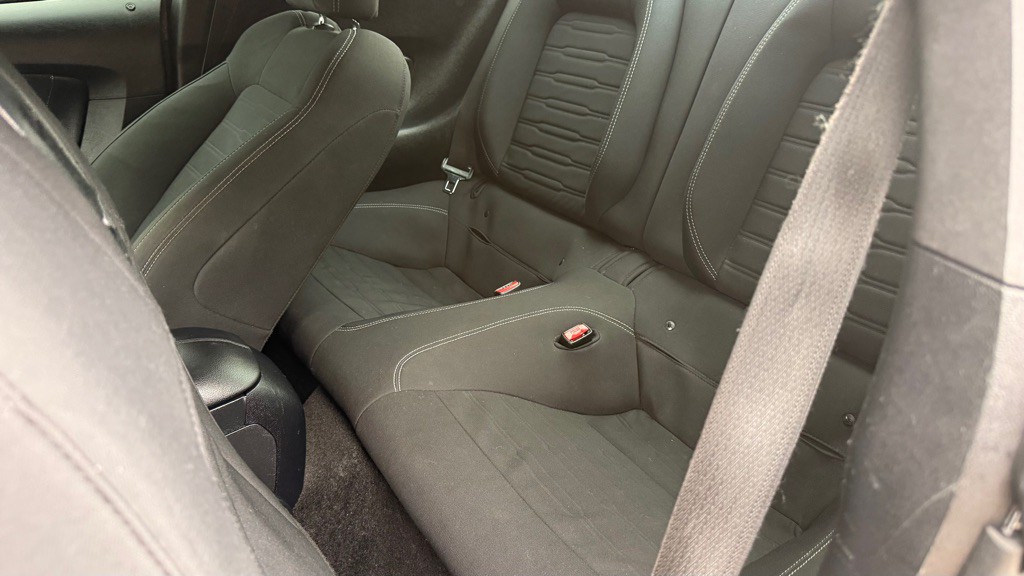 2017 Ford Mustang Image 26