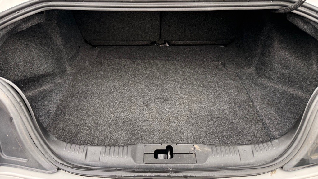 2017 Ford Mustang Image 28