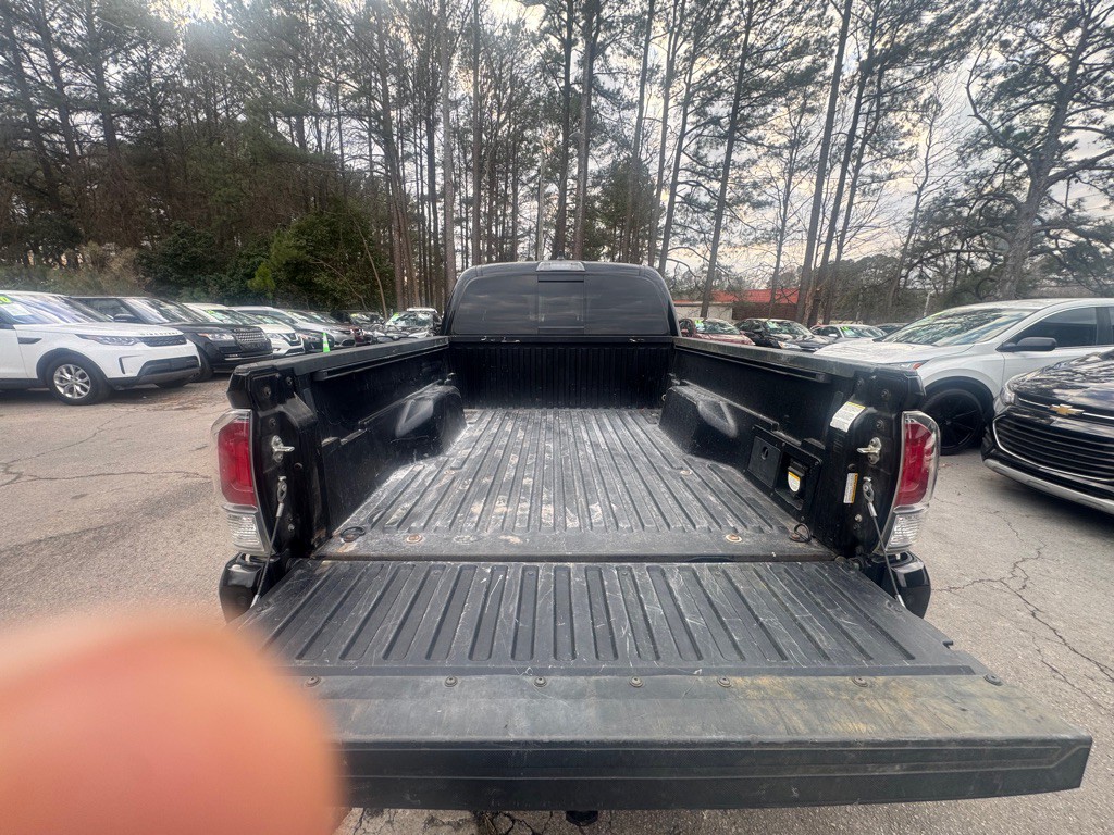 2021 Toyota Tacoma Image 17