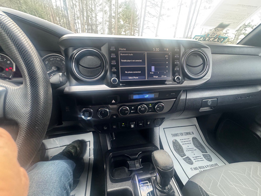 2021 Toyota Tacoma Image 21