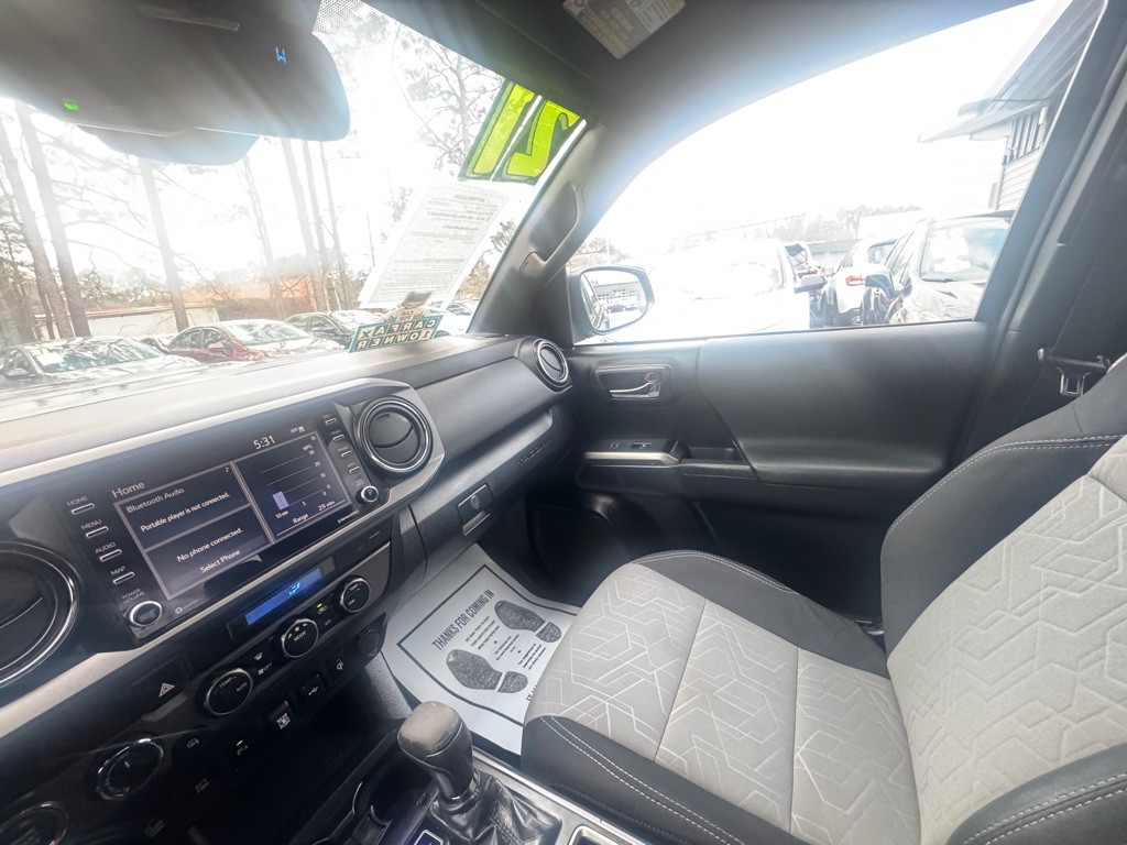 2021 Toyota Tacoma Image 27