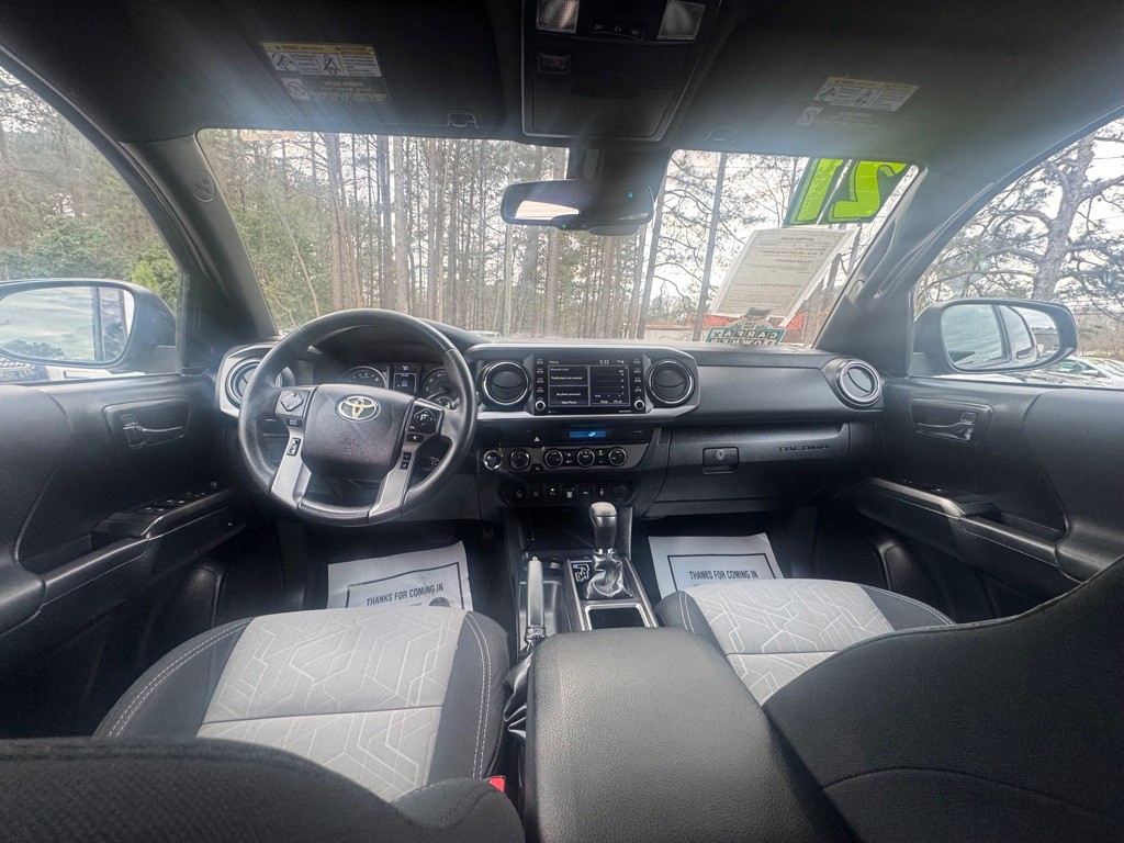 2021 Toyota Tacoma Image 35