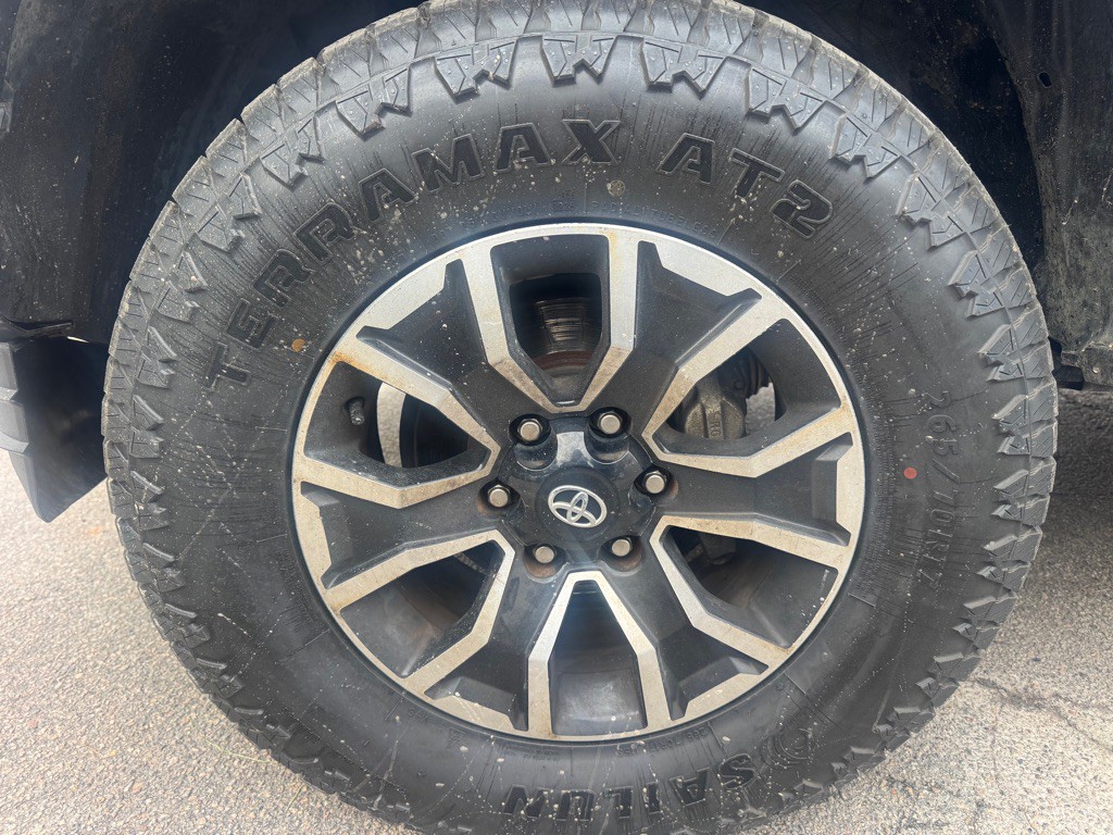 2021 Toyota Tacoma Image 38