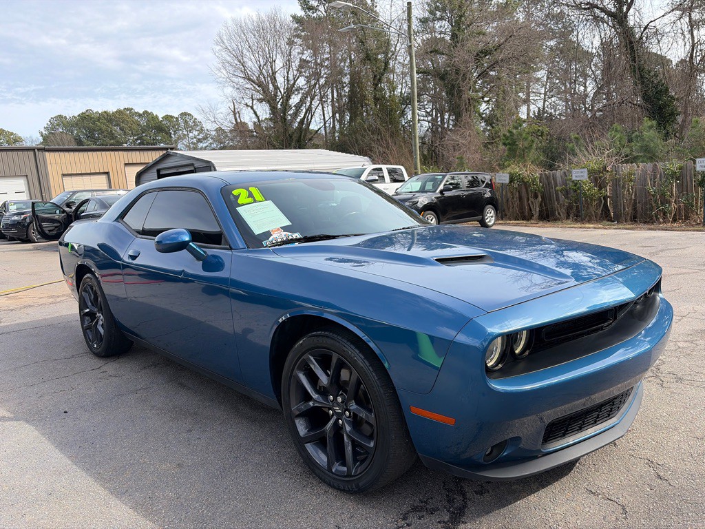 2021 Dodge Challenger Image 3