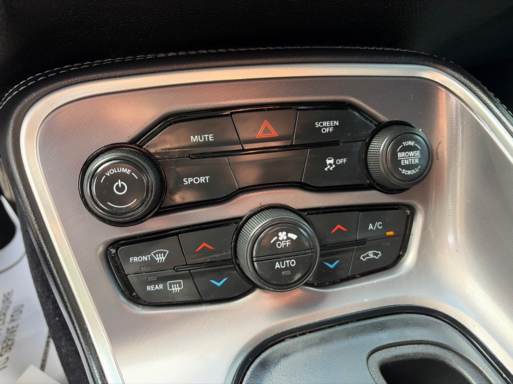 2021 Dodge Challenger Image 21