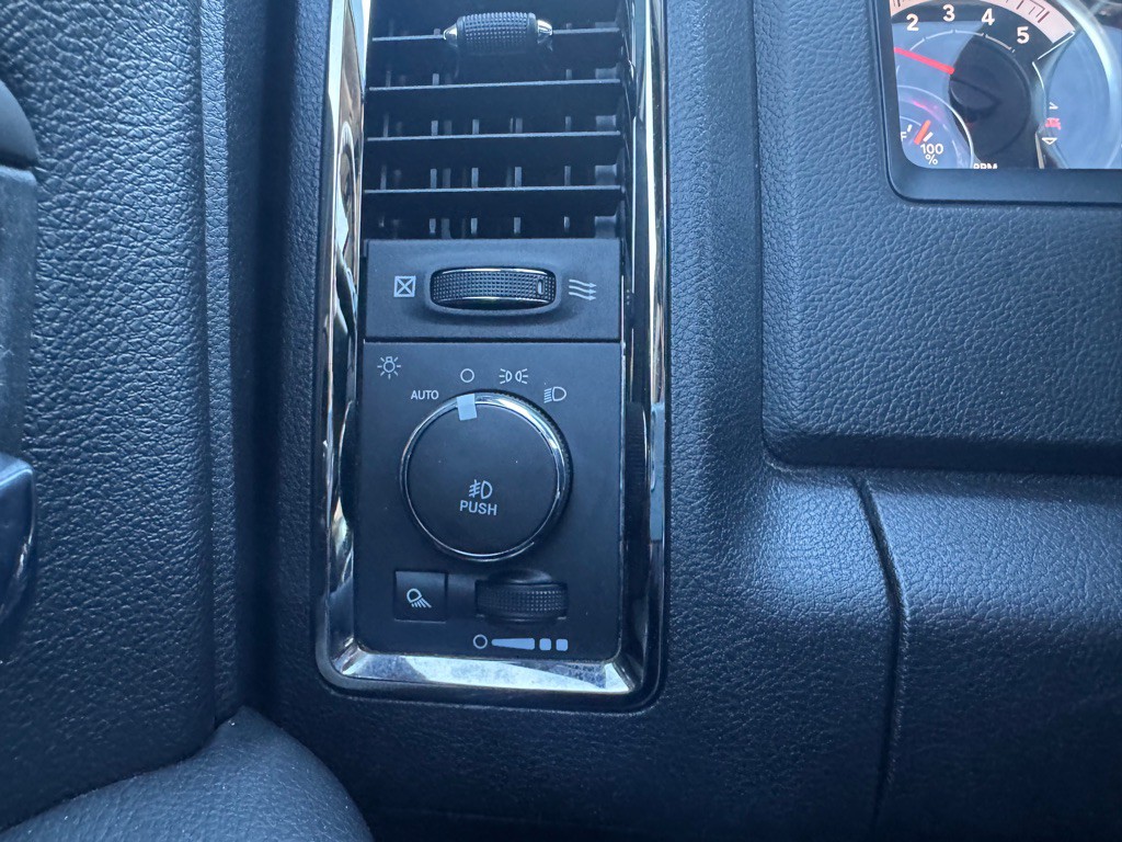 2018 RAM 2500 Image 37