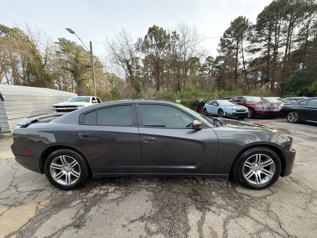 2013 Dodge Charger Image 9