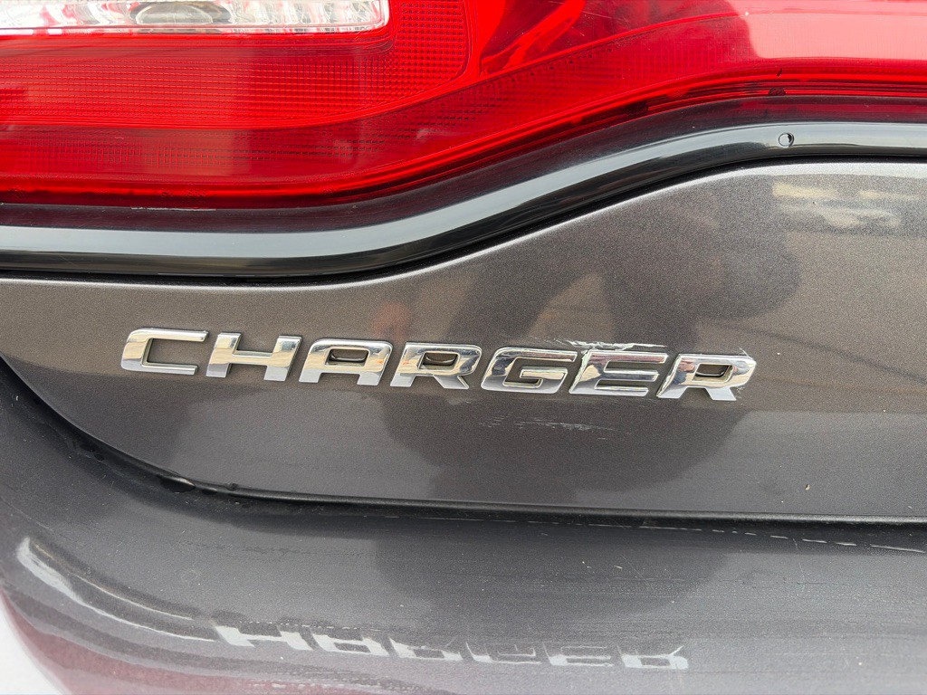 2013 Dodge Charger Image 35