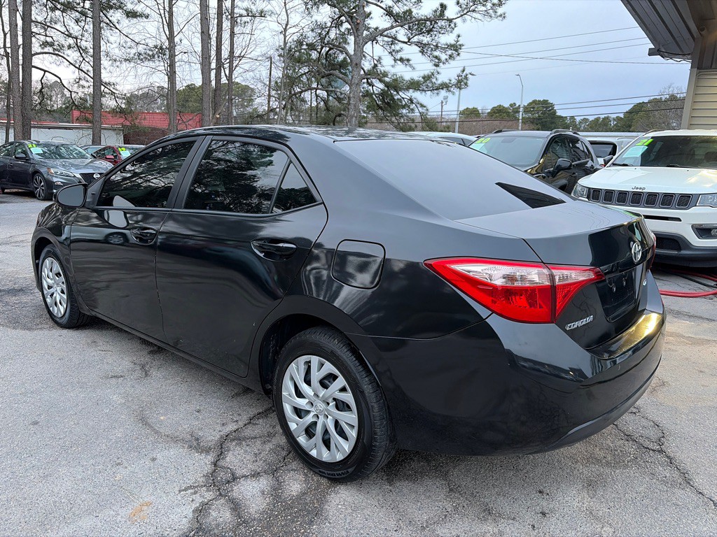 2017 Toyota Corolla Image 6