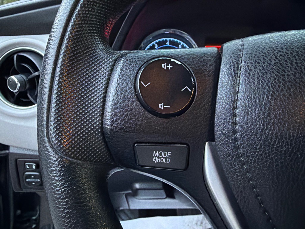 2017 Toyota Corolla Image 11