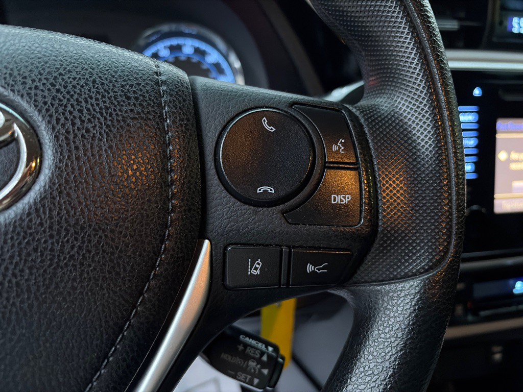 2017 Toyota Corolla Image 12