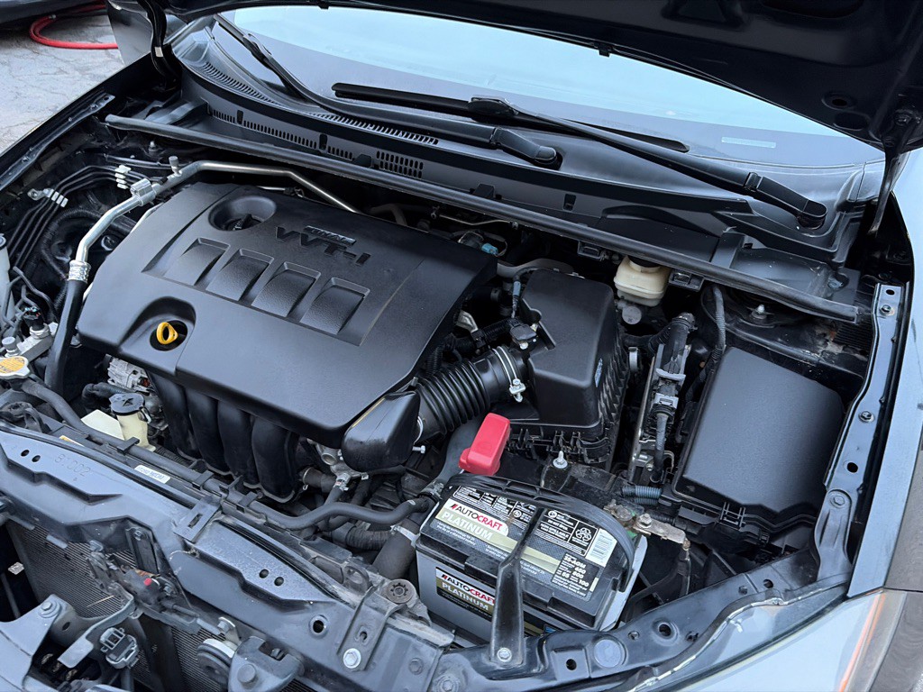 2017 Toyota Corolla Image 24