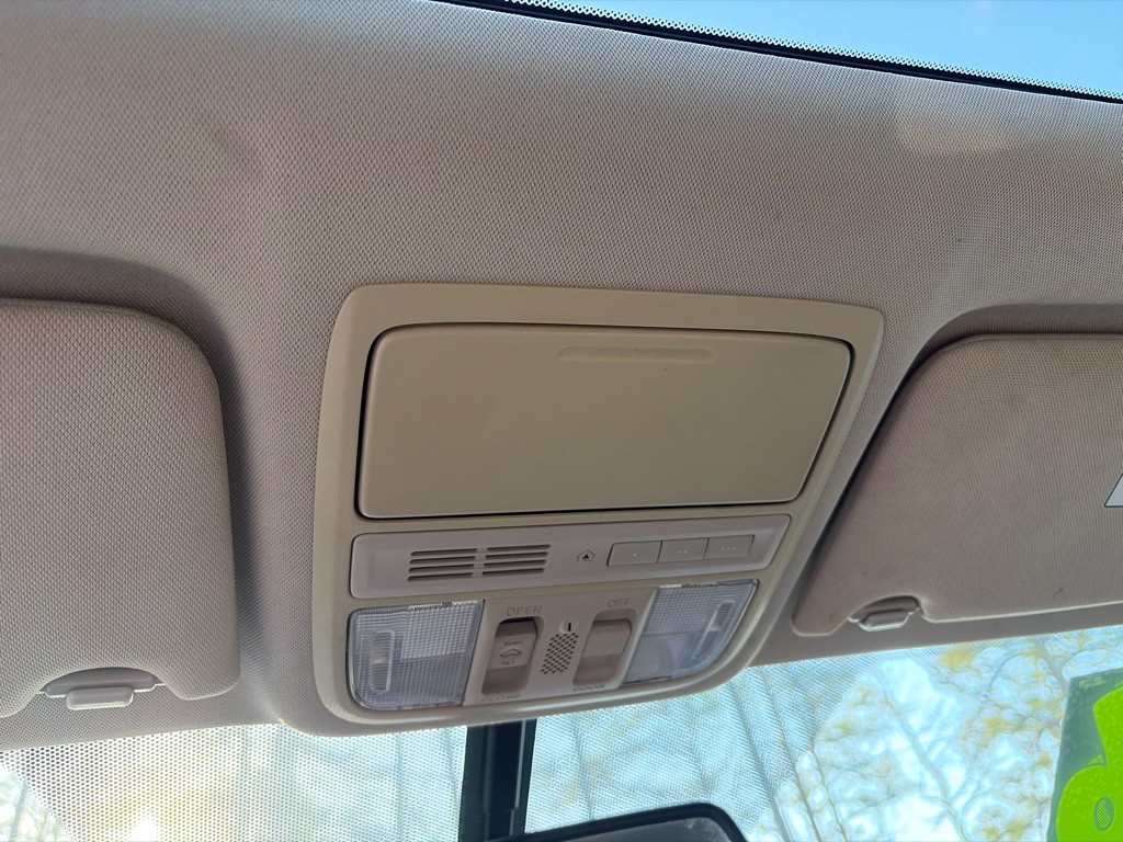 2016 Honda Accord Image 18