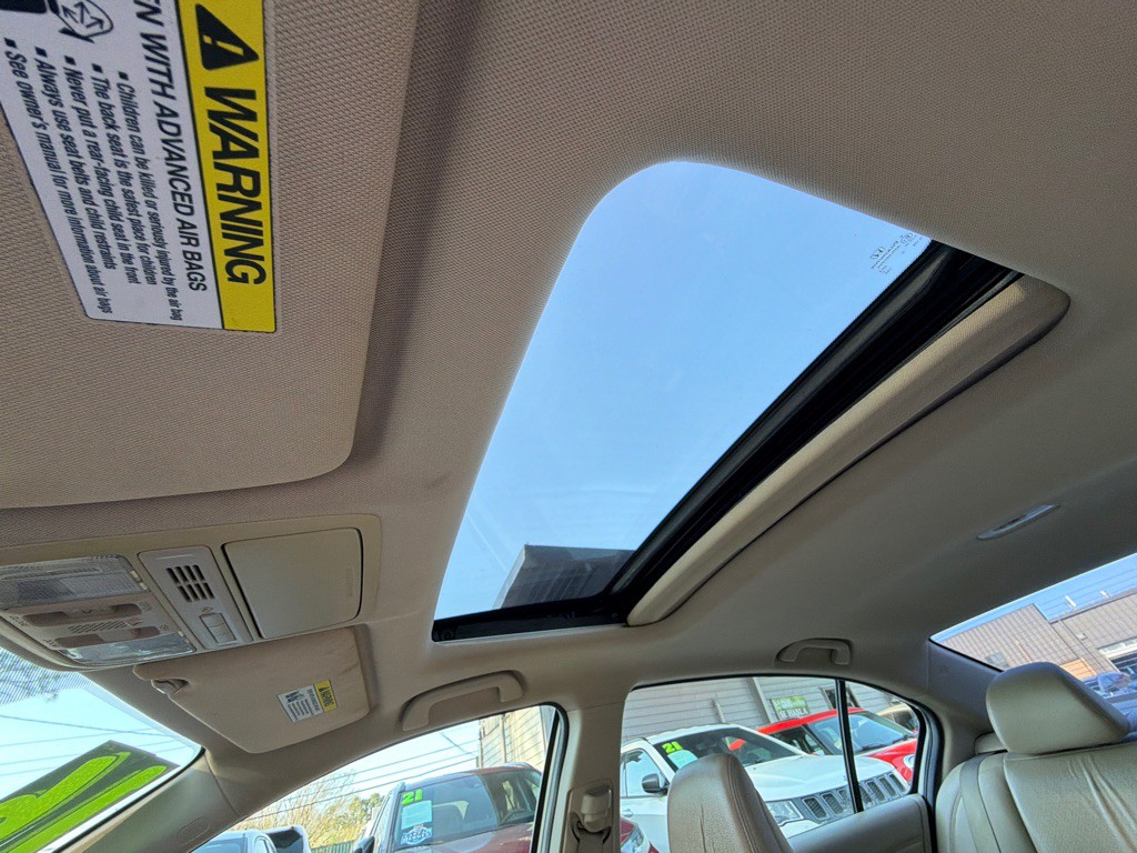 2016 Honda Accord Image 19