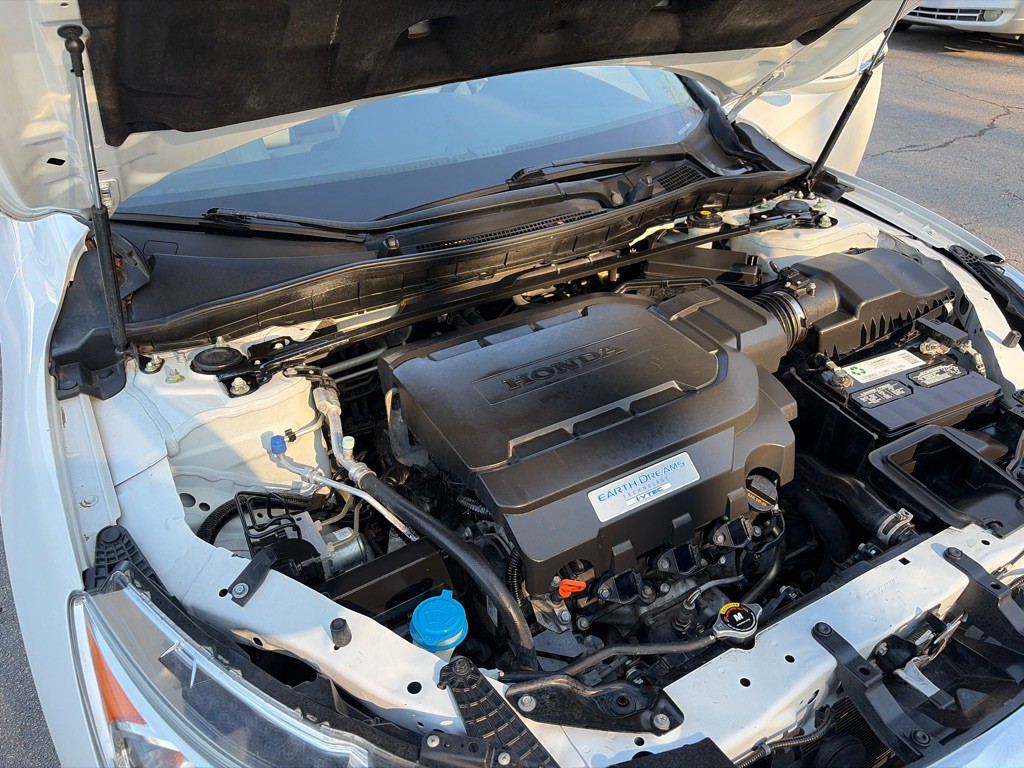 2016 Honda Accord Image 22