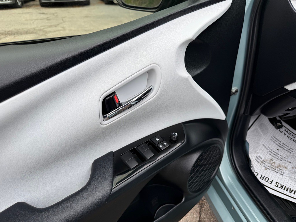 2021 Toyota Prius Image 13