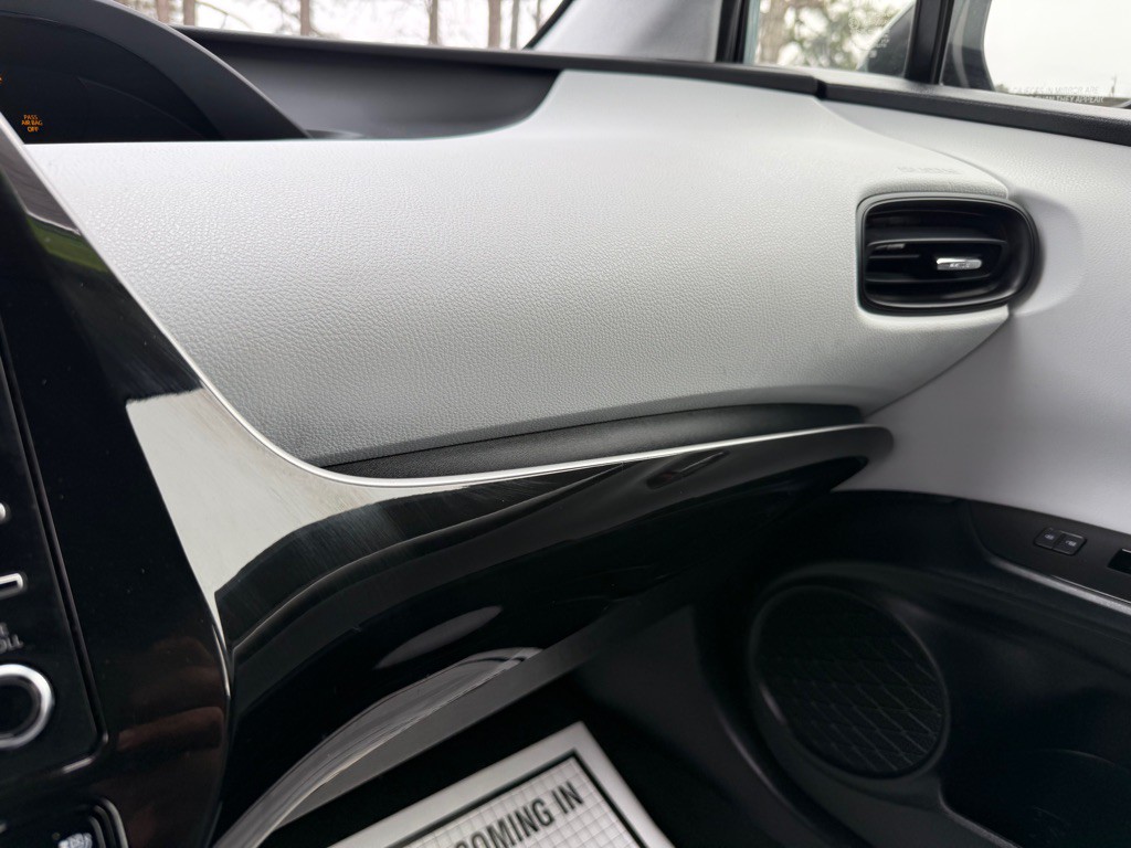 2021 Toyota Prius Image 24