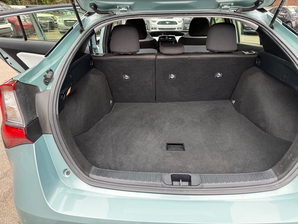 2021 Toyota Prius Image 32