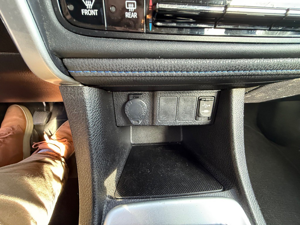 2017 Toyota Corolla Image 24