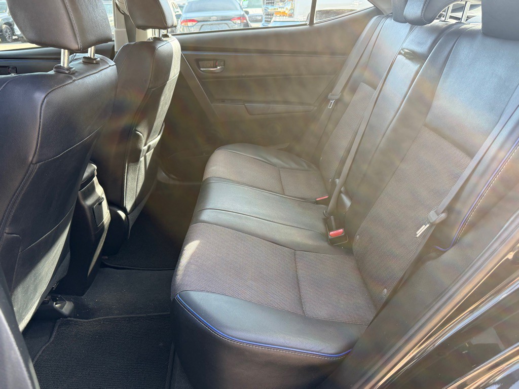 2017 Toyota Corolla Image 30