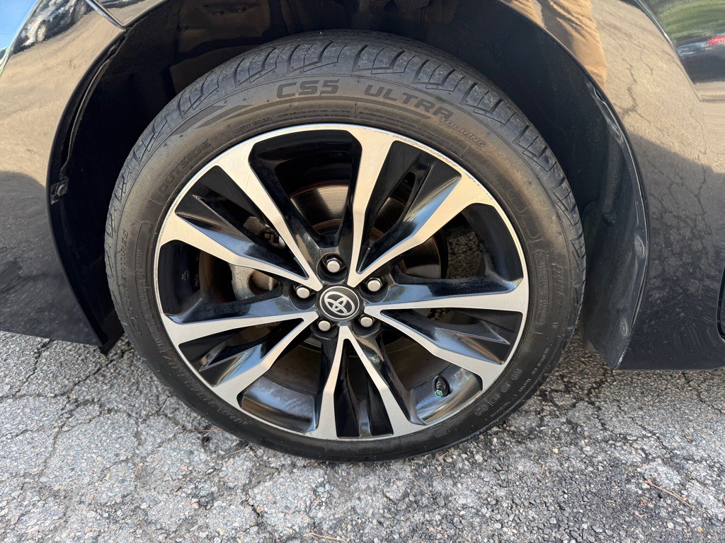 2017 Toyota Corolla Image 38