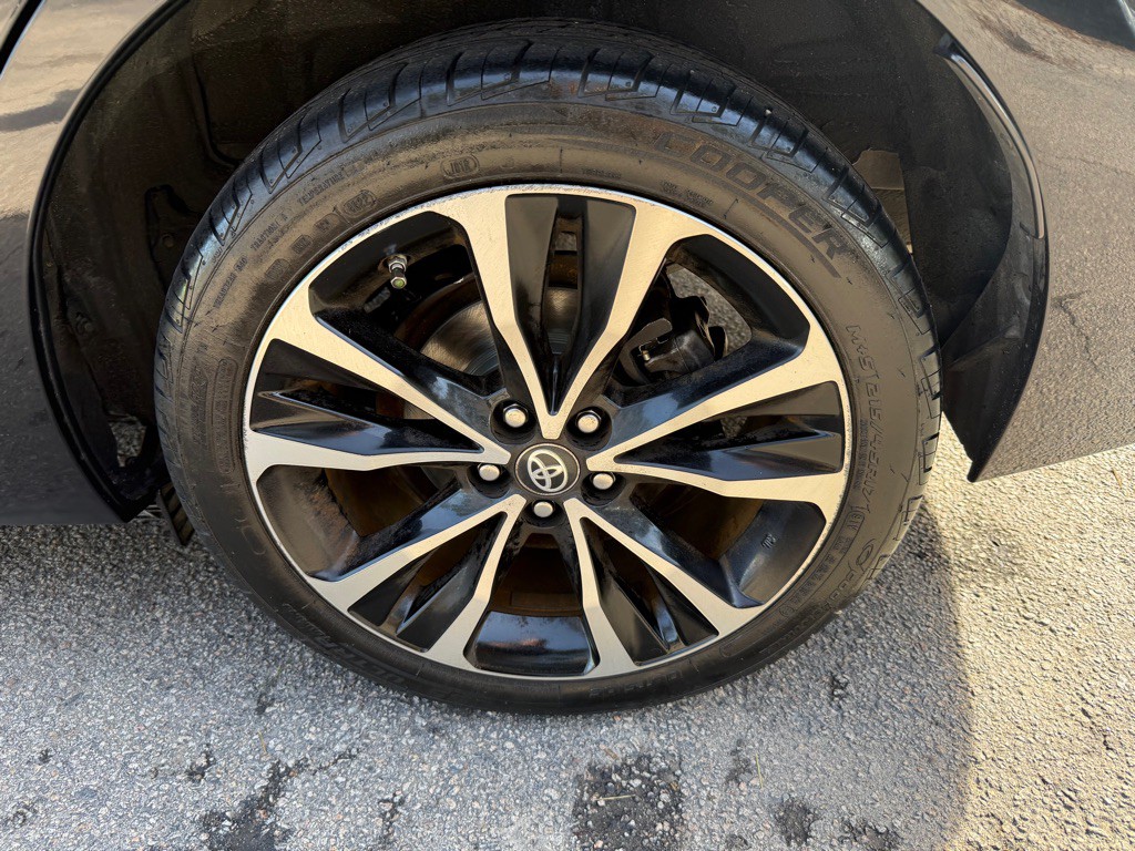 2017 Toyota Corolla Image 39