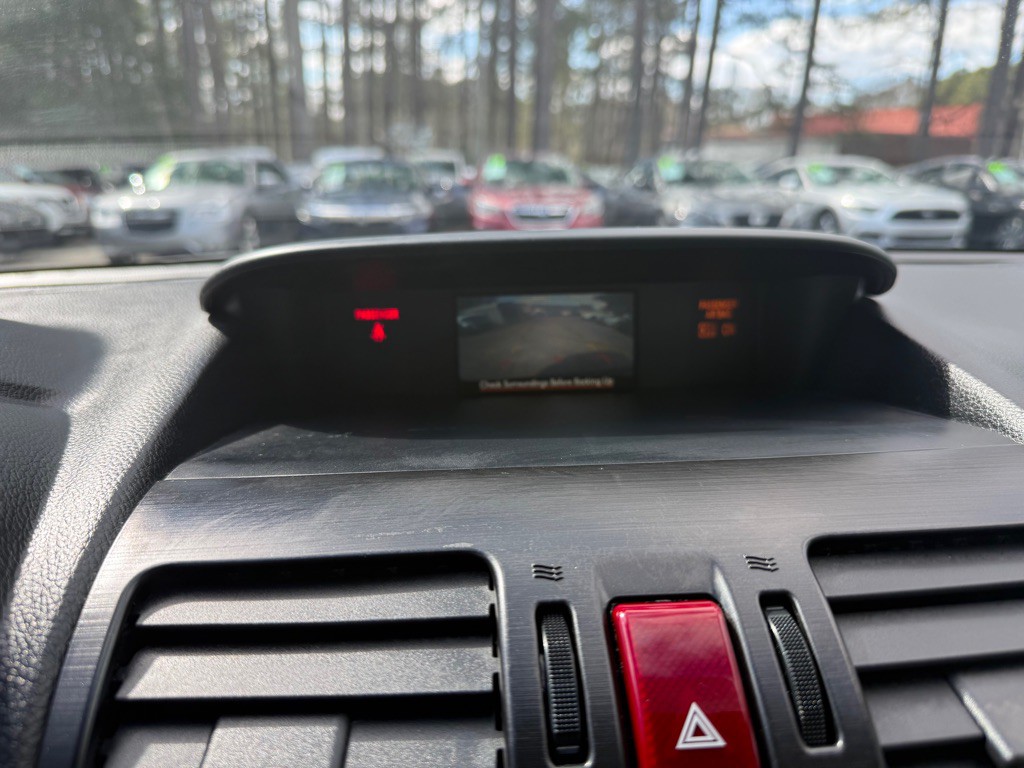 2015 Subaru Forester Image 16