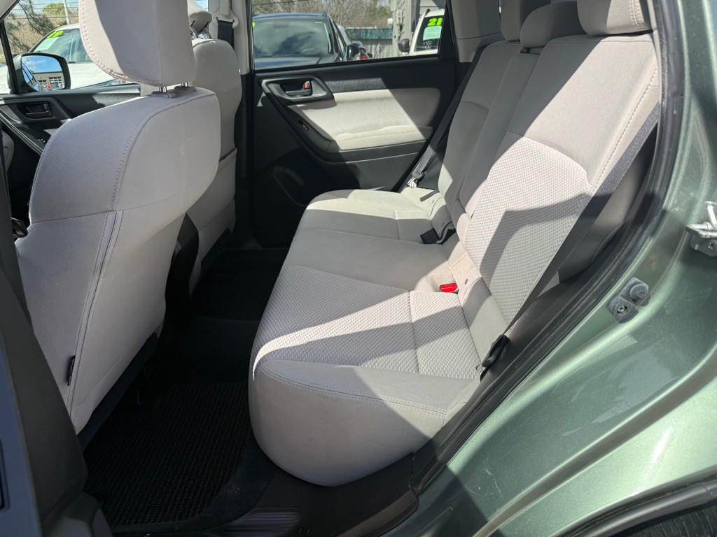 2015 Subaru Forester Image 28