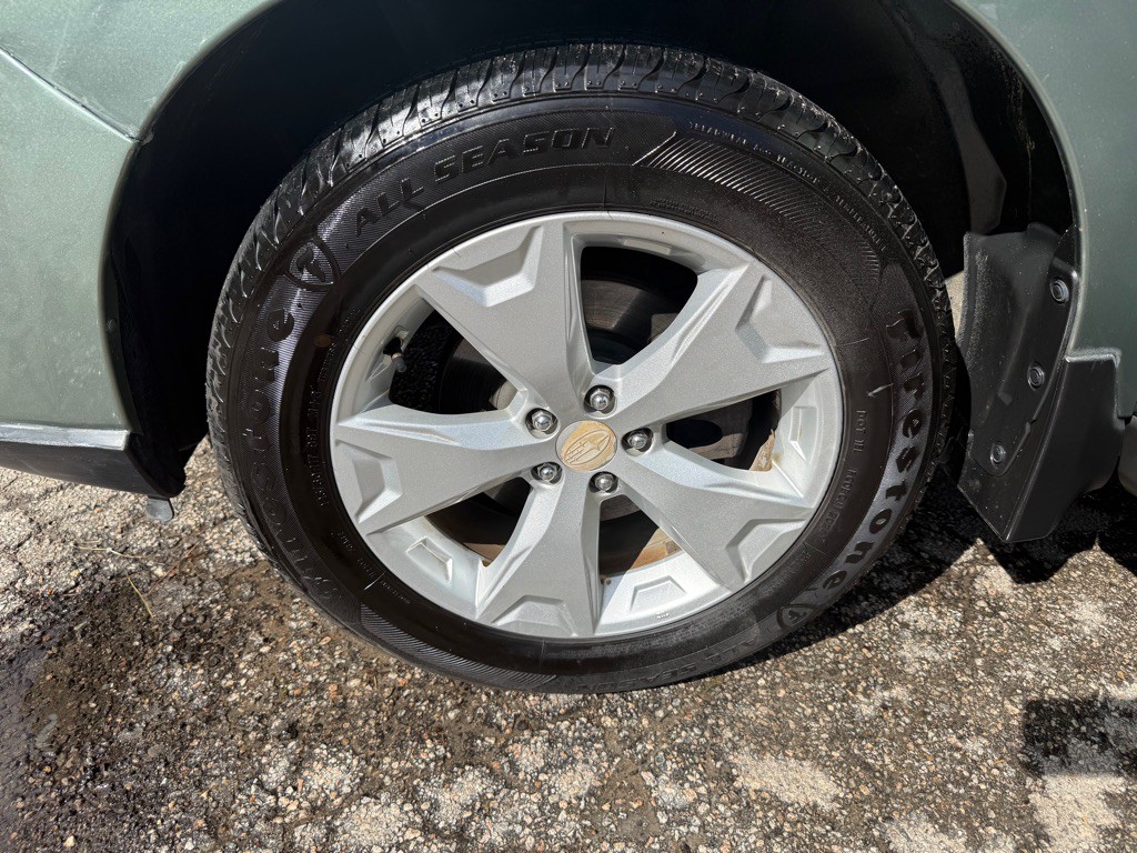 2015 Subaru Forester Image 36