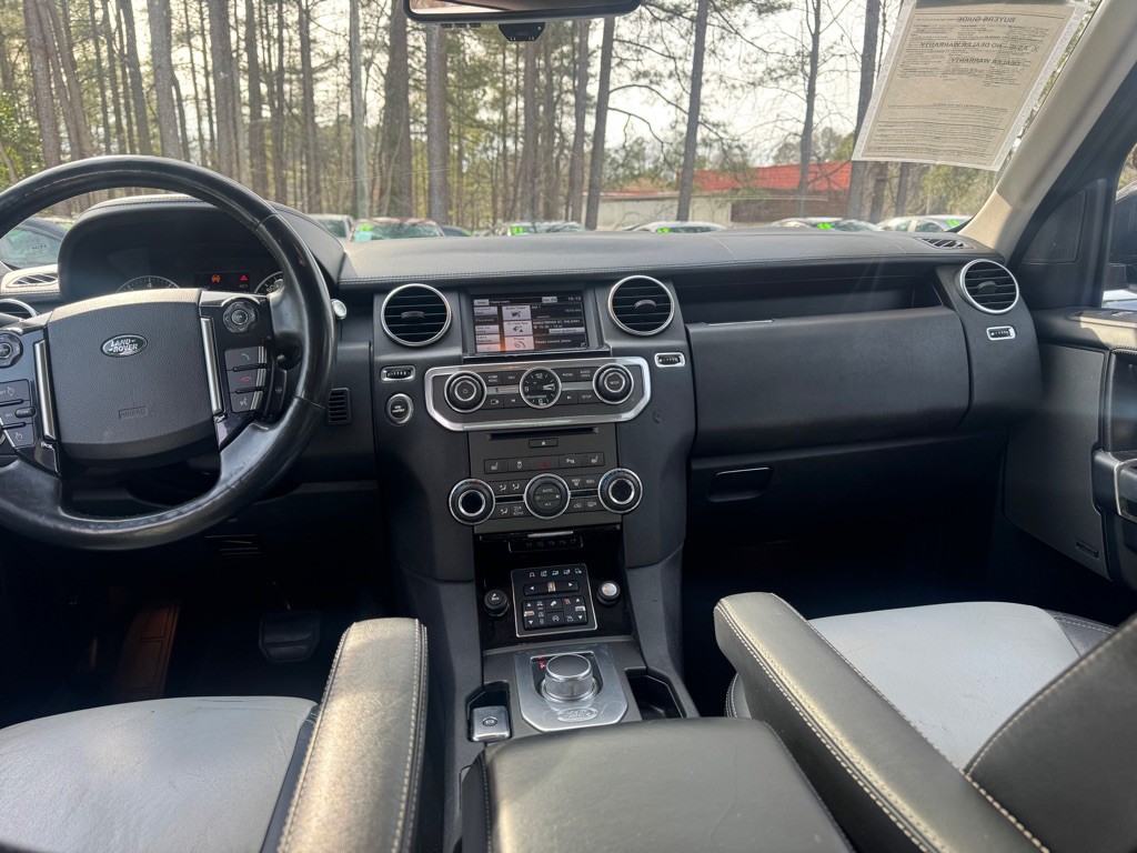 2015 Land Rover LR4 Image 33