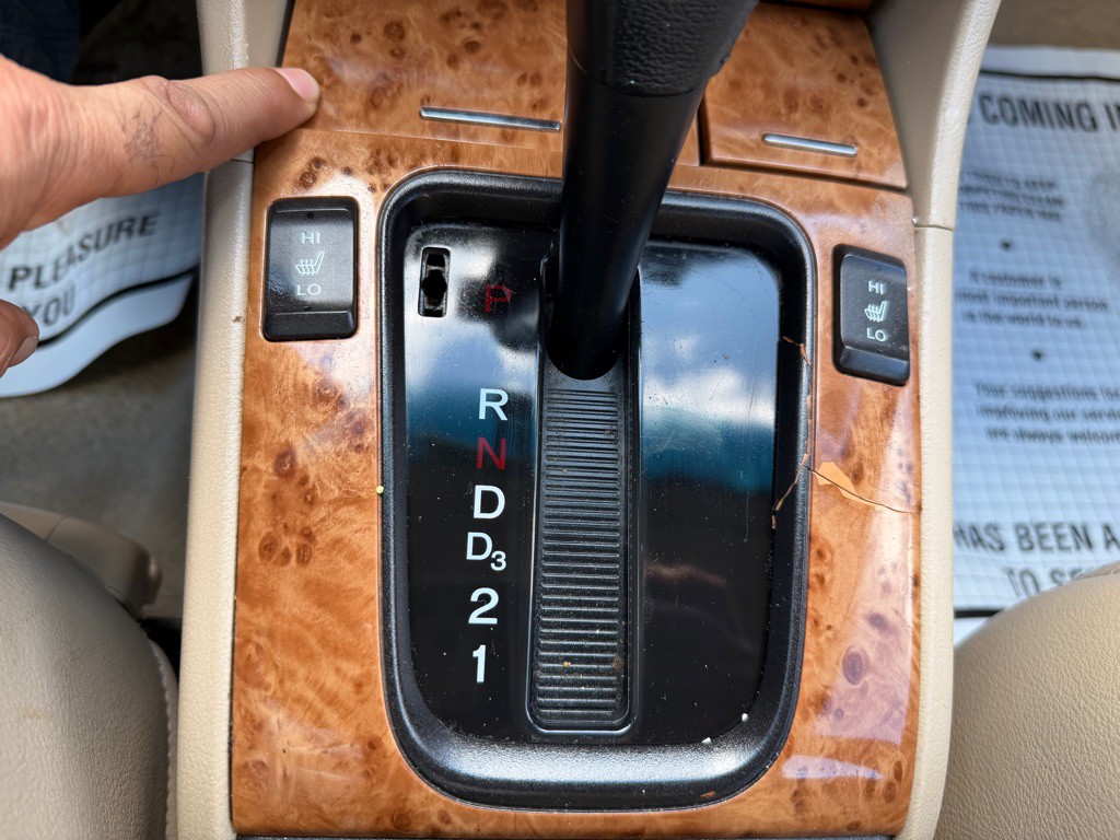 2005 Honda Accord Image 21