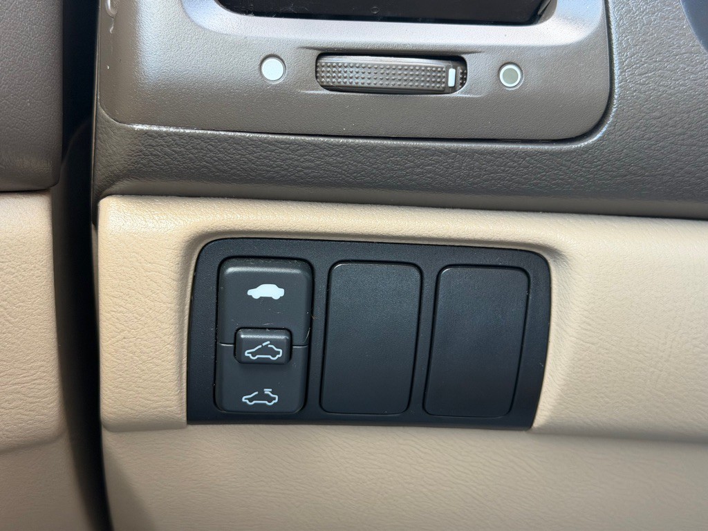 2005 Honda Accord Image 28