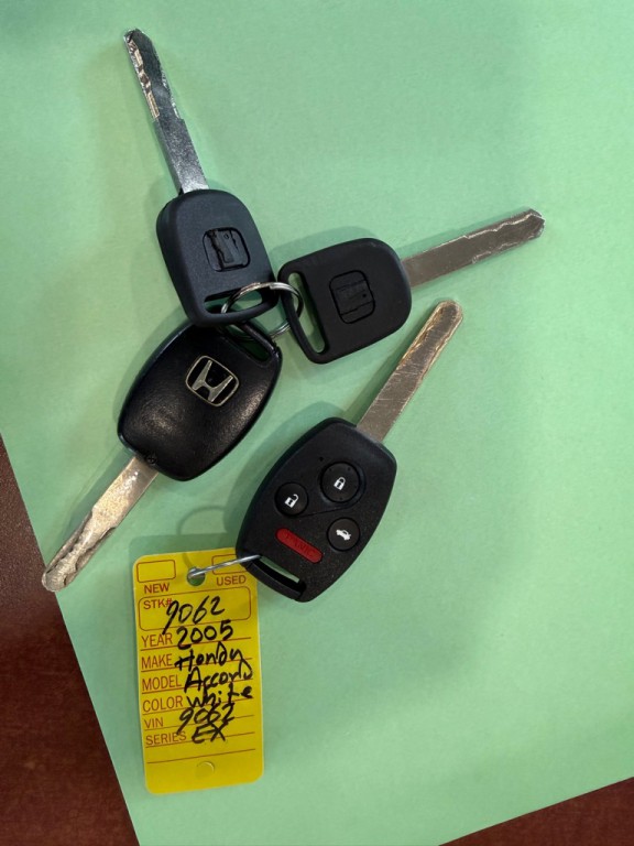 2005 Honda Accord Image 45