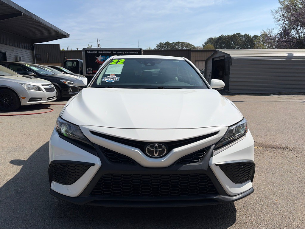 2022 Toyota Camry Image 2