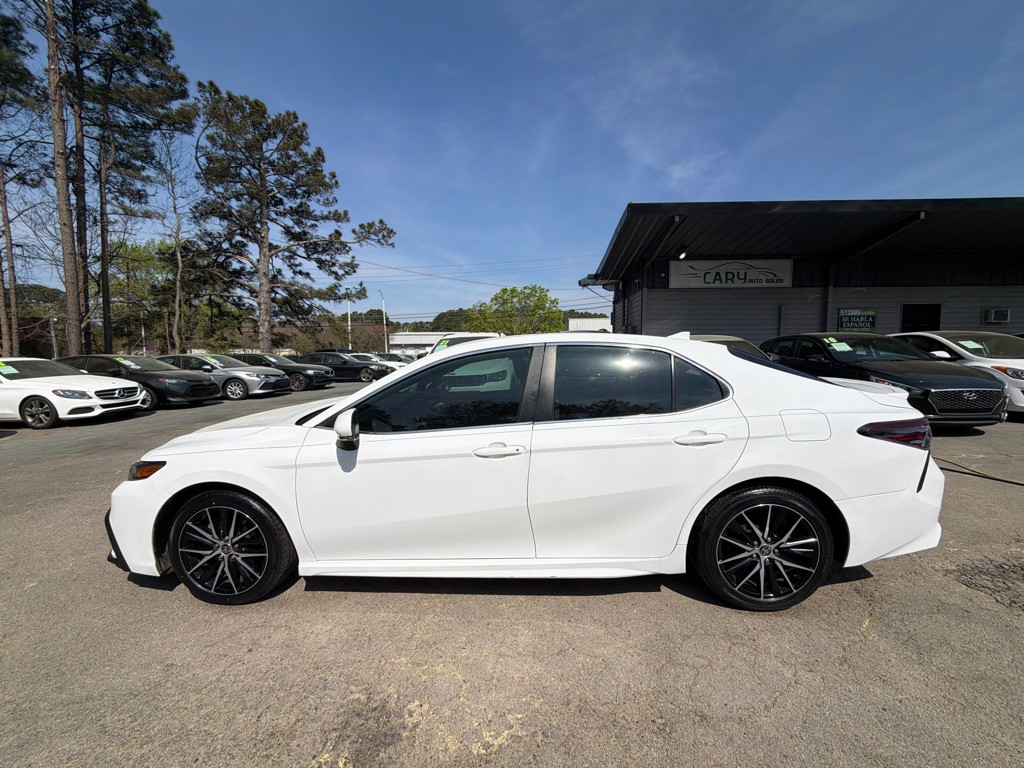 2022 Toyota Camry Image 7